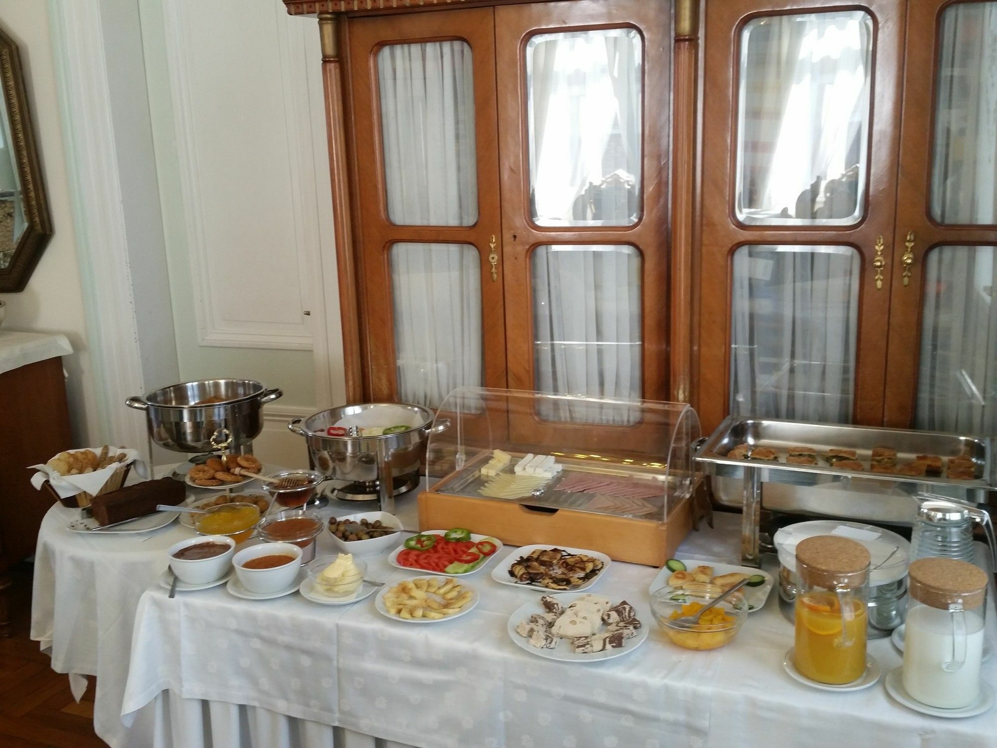 Pyrgos Of Mytilene Hotel Bagian luar foto