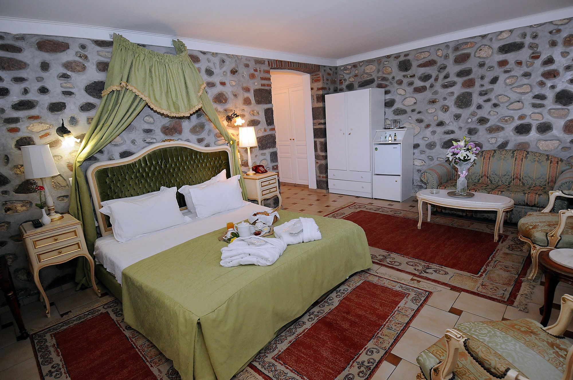 Pyrgos Of Mytilene Hotel Bagian luar foto
