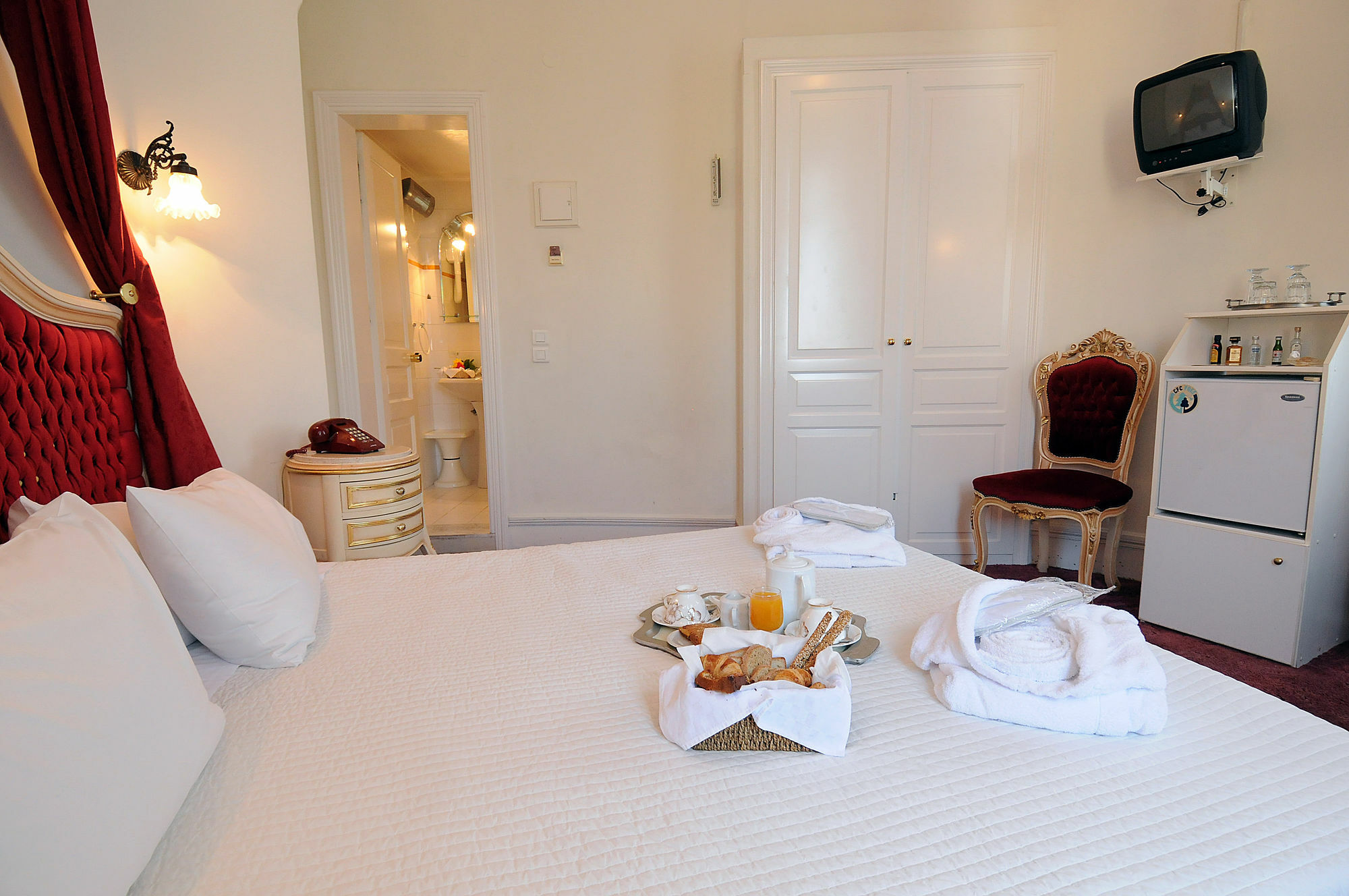 Pyrgos Of Mytilene Hotel Bagian luar foto